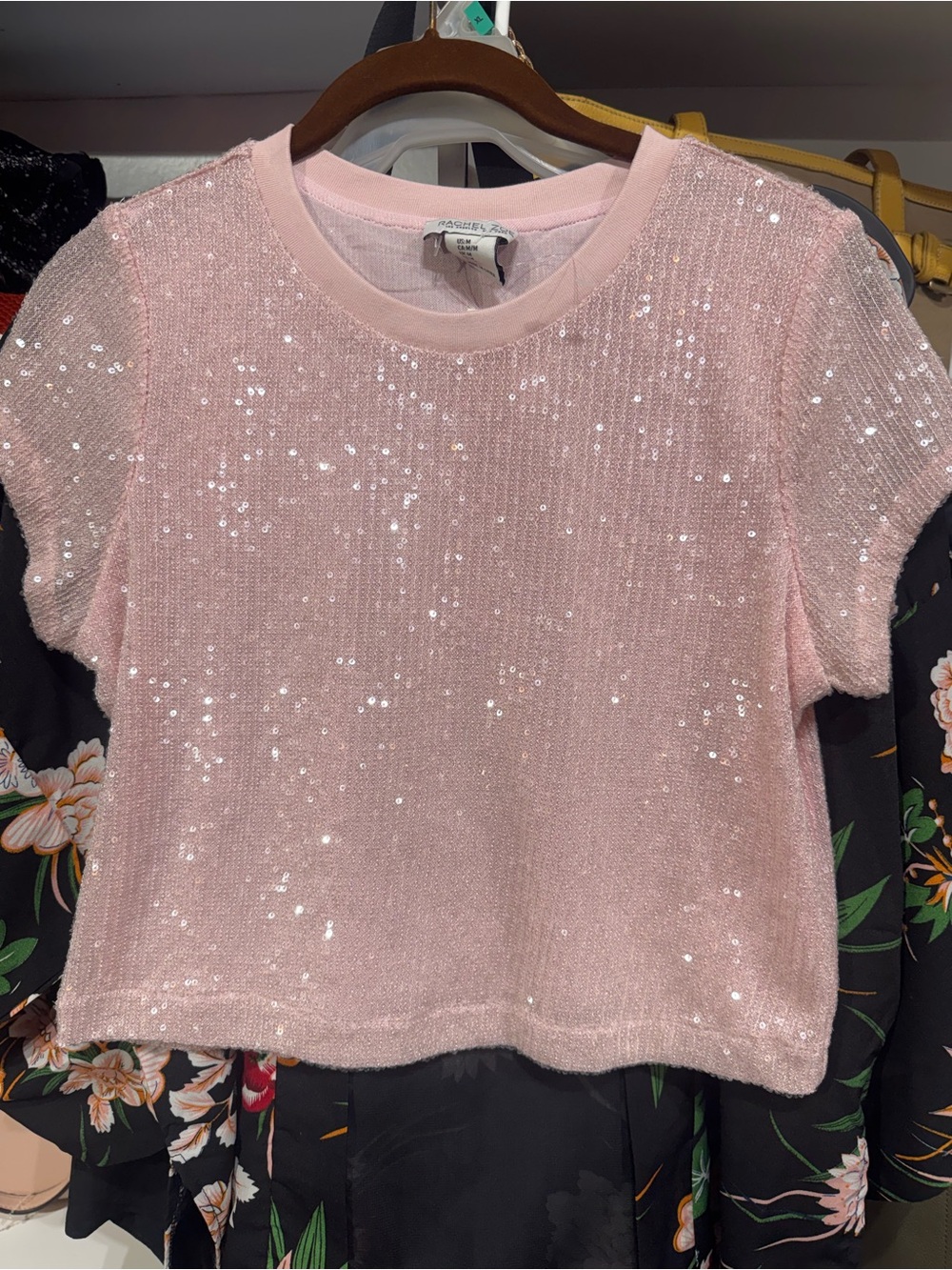 0056 Rachel Zoe Rose Sequin Short Sleeve Top - Picture 2 of 4